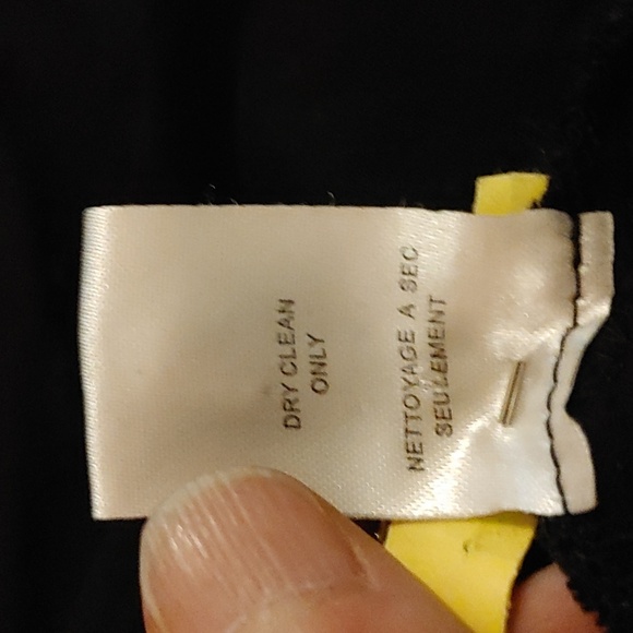 Athena Marie Black Oversized Pocket Dress - Picture 8 of 9